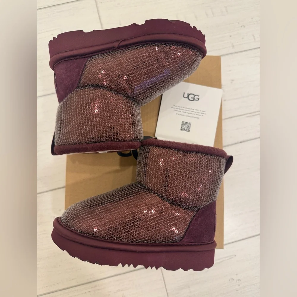 UGG Australia Toddler Girls Classic Mini Mirror Ball Boots Size 8 NWT BNIB